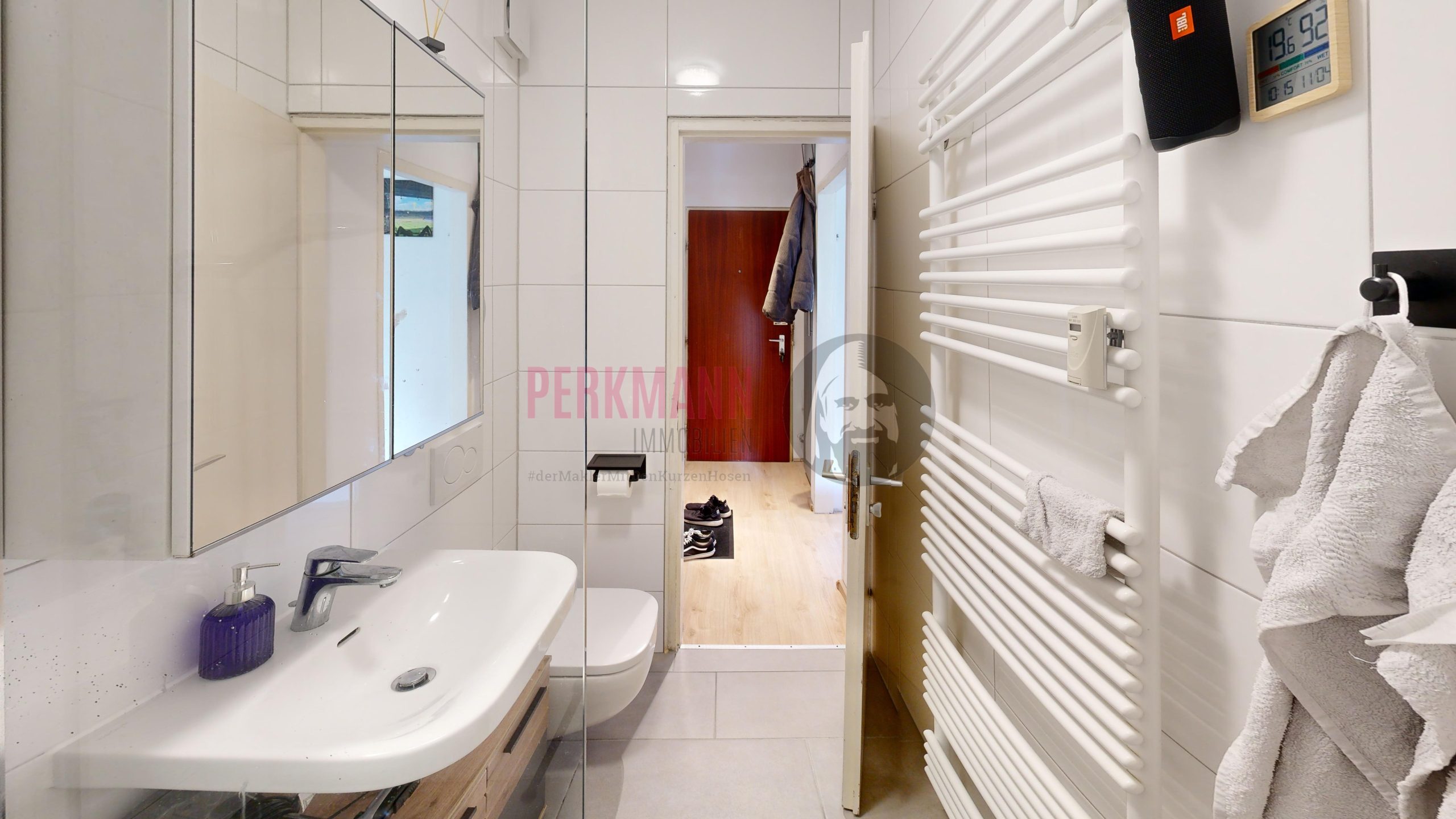 Badezimmer mit Dusche