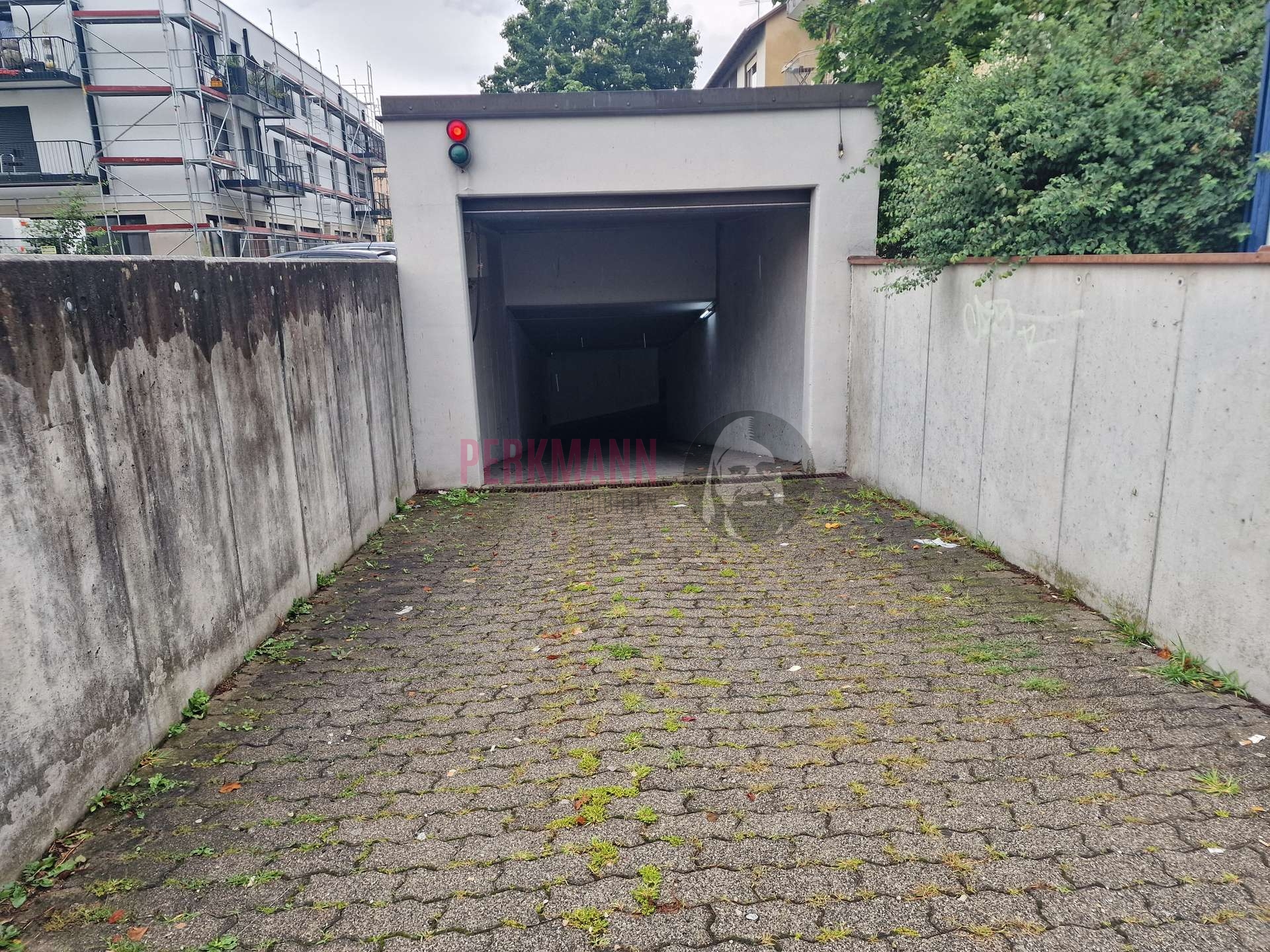 Ein-Ausfahrt Tiefgarage