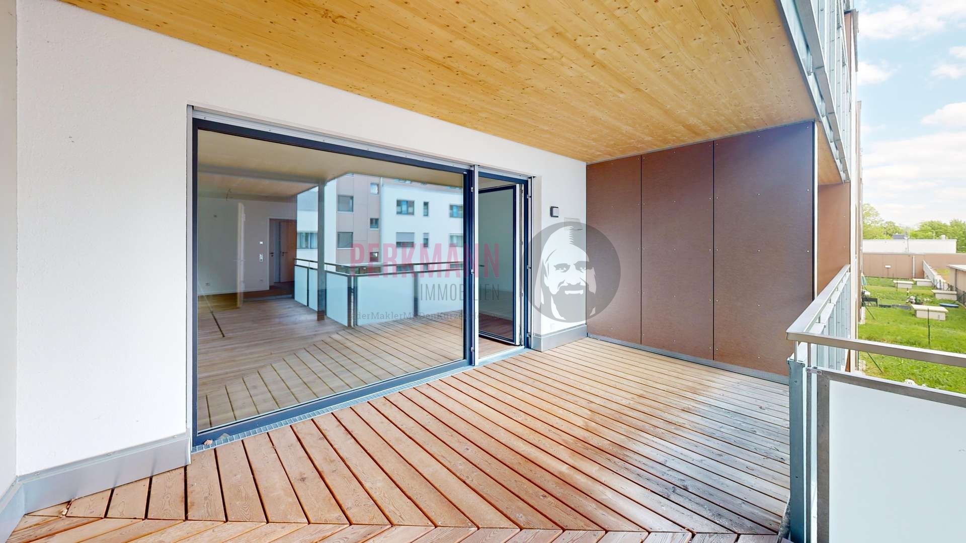 Überdachter Balkon